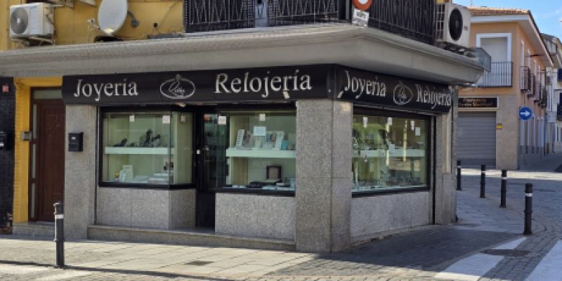 Fachada joyería Robles